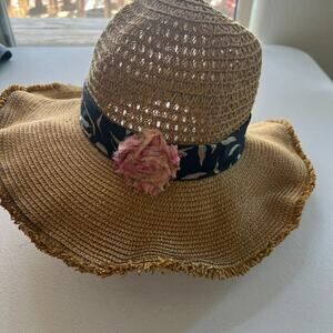 Target Sun Hat Women's One Size Paper Blend Beige Feather Print Fabric Rose